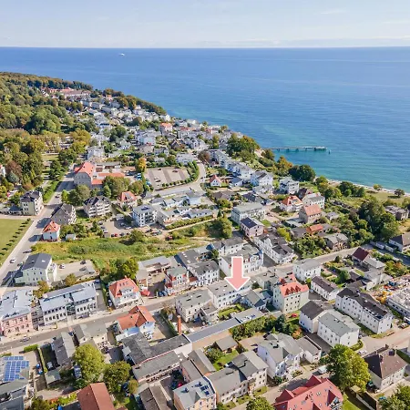 - 2 Im Appartementhaus Hafenriff