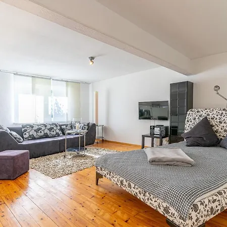 - 2 Im Appartementhaus Hafenriff Apartment *