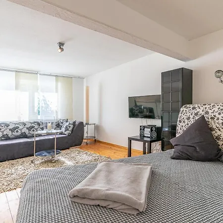 - 2 Im Appartementhaus Hafenriff